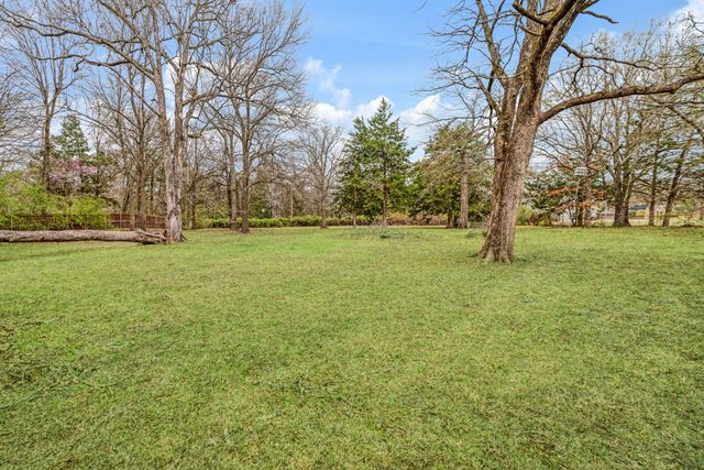 4315 Lakeshore Drive, Reno, TX 75462