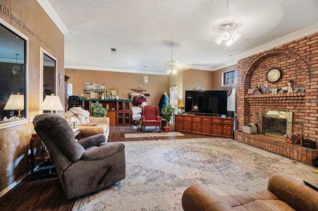 4315 Lakeshore Drive, Reno, TX 75462