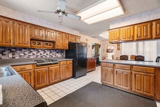 4315 Lakeshore Drive, Reno, TX 75462