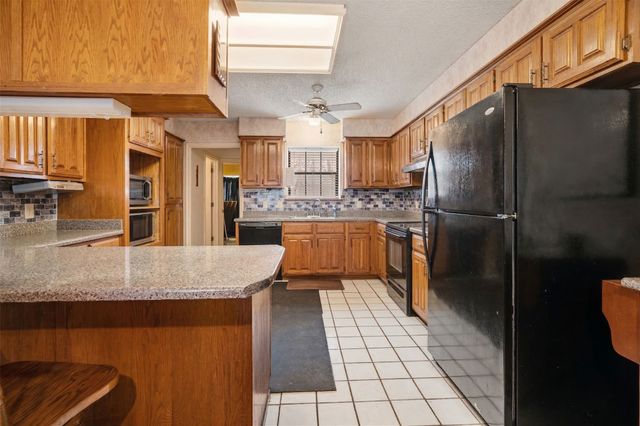 4315 Lakeshore Drive, Reno, TX 75462