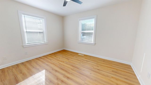 1052 Harrison Street, Milton, WV 25541