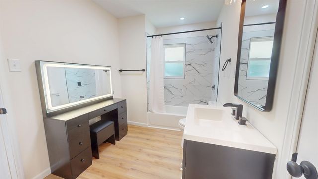 1052 Harrison Street, Milton, WV 25541