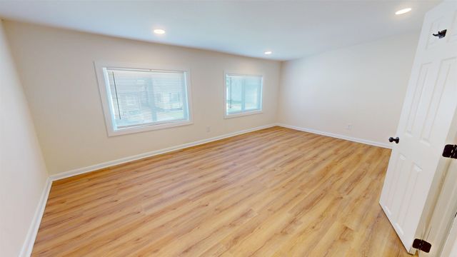 1052 Harrison Street, Milton, WV 25541