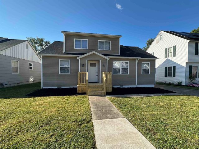 1052 Harrison Street, Milton, WV 25541