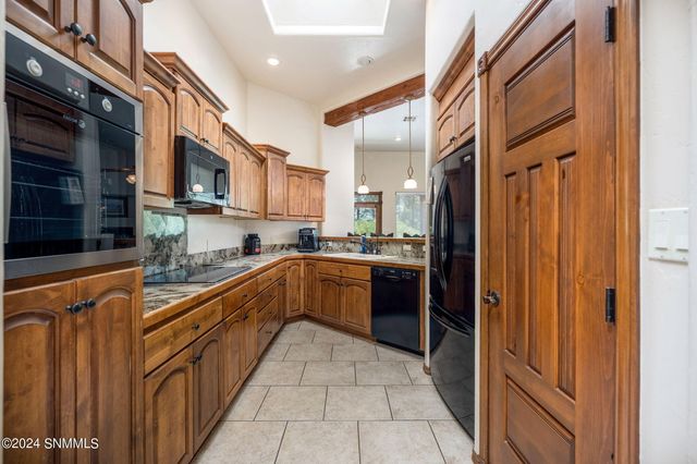 1536 fairway village Drive, Las Cruces, NM 88007