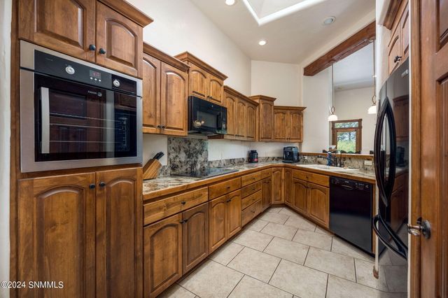 1536 fairway village Drive, Las Cruces, NM 88007