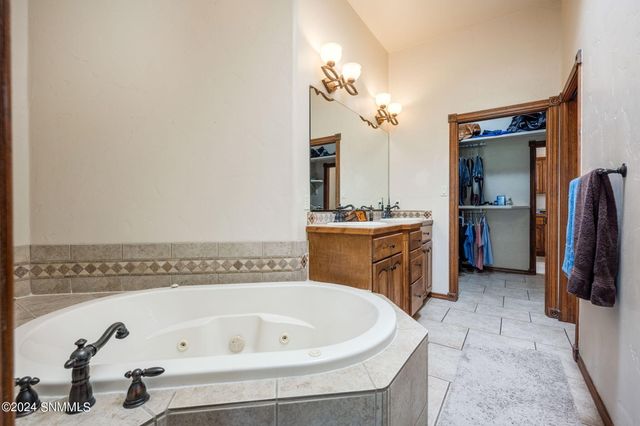 1536 fairway village Drive, Las Cruces, NM 88007