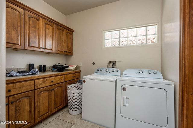 1536 fairway village Drive, Las Cruces, NM 88007