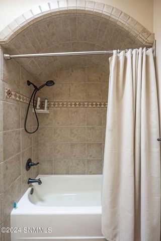 1536 fairway village Drive, Las Cruces, NM 88007