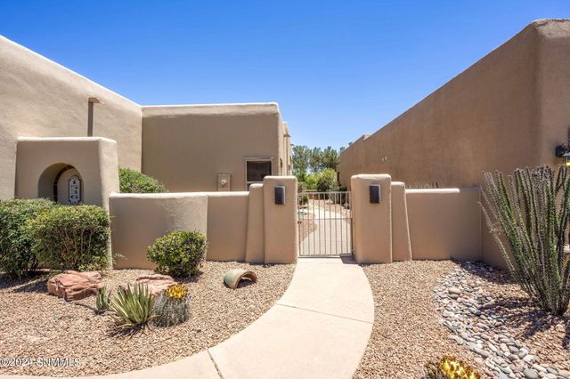 1536 fairway village Drive, Las Cruces, NM 88007
