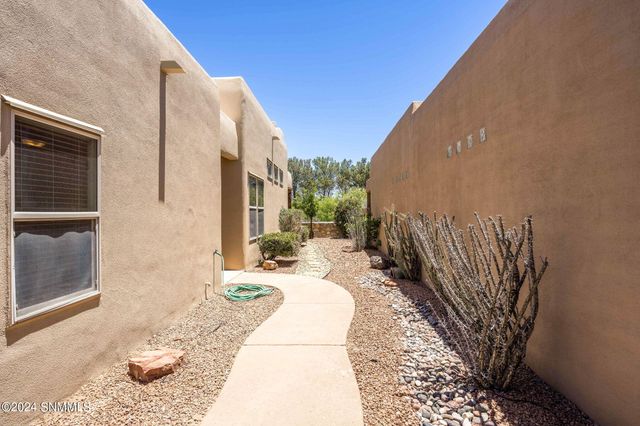 1536 fairway village Drive, Las Cruces, NM 88007