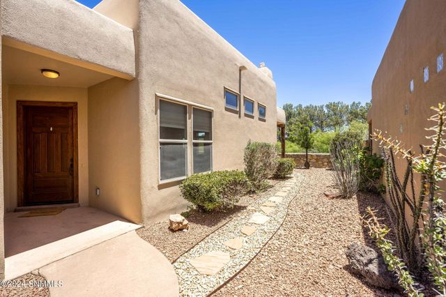 1536 fairway village Drive, Las Cruces, NM 88007