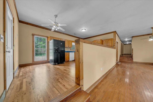 360 Dixon Cove Road, Sequatchie, TN 37374