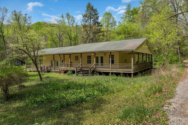 360 Dixon Cove Road, Sequatchie, TN 37374