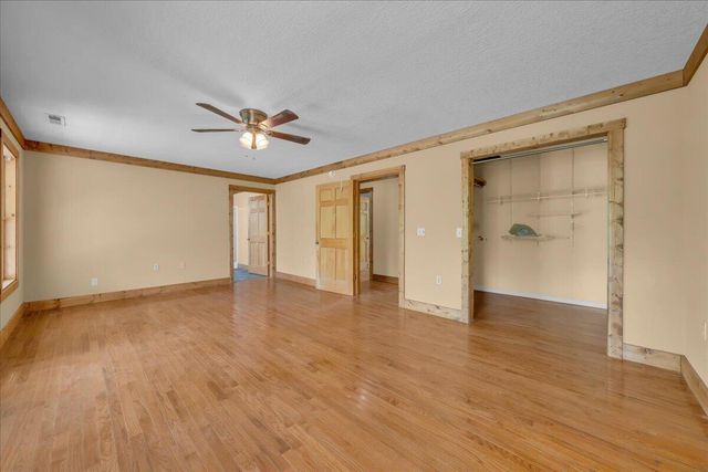 360 Dixon Cove Road, Sequatchie, TN 37374