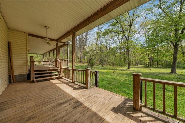 360 Dixon Cove Road, Sequatchie, TN 37374