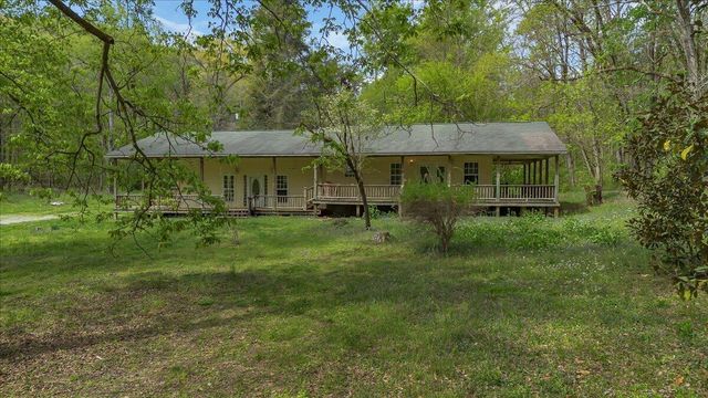 360 Dixon Cove Road, Sequatchie, TN 37374