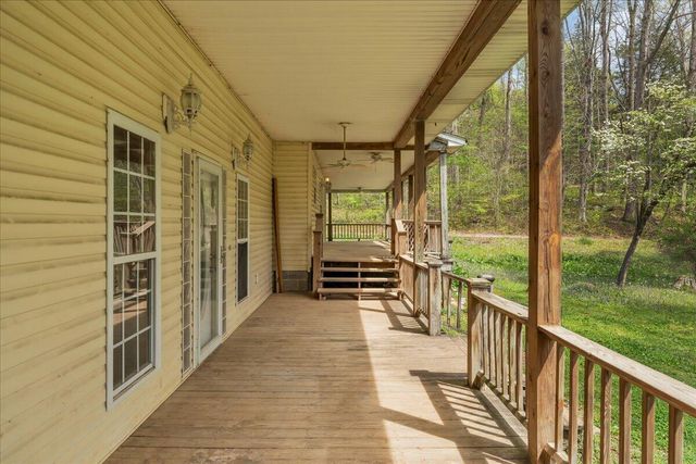 360 Dixon Cove Road, Sequatchie, TN 37374