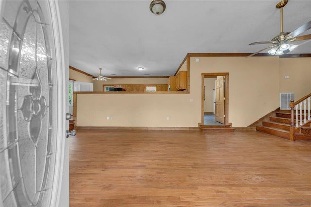 360 Dixon Cove Road, Sequatchie, TN 37374