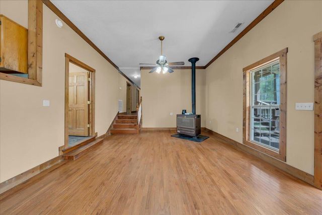 360 Dixon Cove Road, Sequatchie, TN 37374