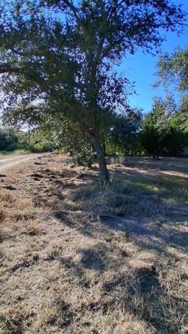 2155 Thomas Road, Winnie, TX 77665