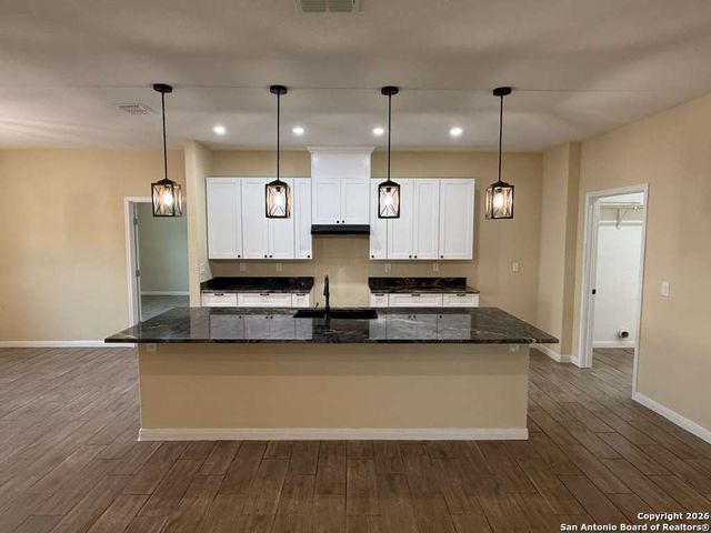 48 Grey Fox, Poteet, TX 78065