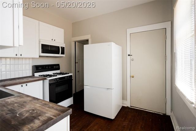 1508 Montclair Street, Detroit, MI 48214