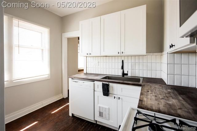 1508 Montclair Street, Detroit, MI 48214