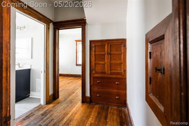 1508 Montclair Street, Detroit, MI 48214