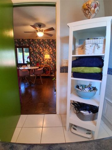 451 WOODLAND DRIVE, Sarasota, FL 34234