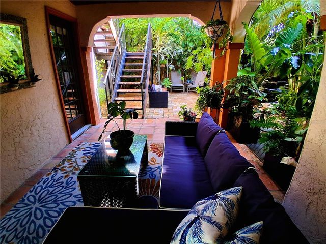 451 WOODLAND DRIVE, Sarasota, FL 34234