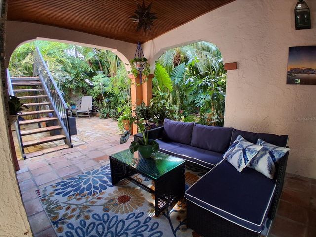 451 WOODLAND DRIVE, Sarasota, FL 34234