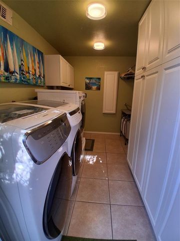 451 WOODLAND DRIVE, Sarasota, FL 34234