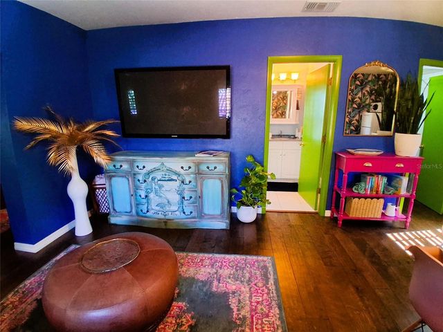 451 WOODLAND DRIVE, Sarasota, FL 34234