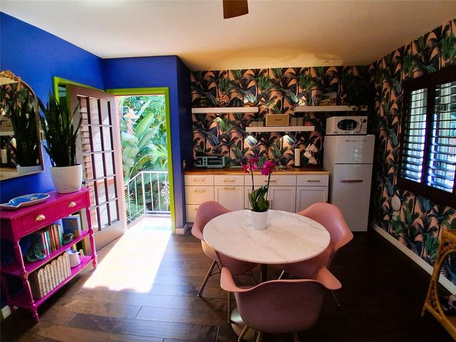 451 WOODLAND DRIVE, Sarasota, FL 34234