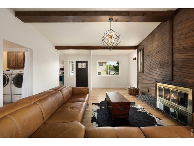 909 Willshire Dr, Fort Collins, CO 80521