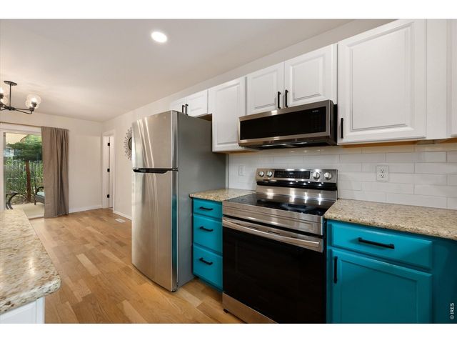 909 Willshire Dr, Fort Collins, CO 80521