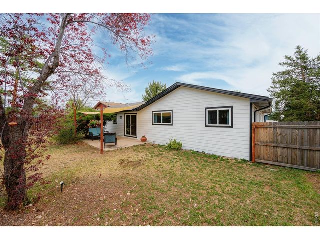 909 Willshire Dr, Fort Collins, CO 80521