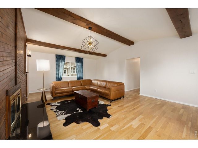 909 Willshire Dr, Fort Collins, CO 80521