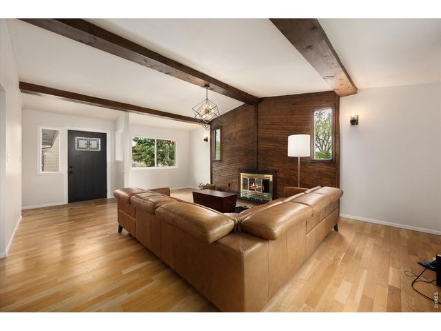 909 Willshire Dr, Fort Collins, CO 80521