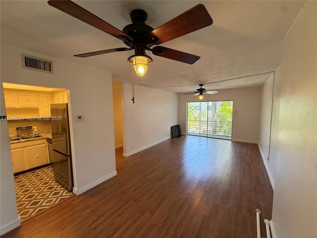 1535 SE 15th St 202, Fort Lauderdale, FL 33316