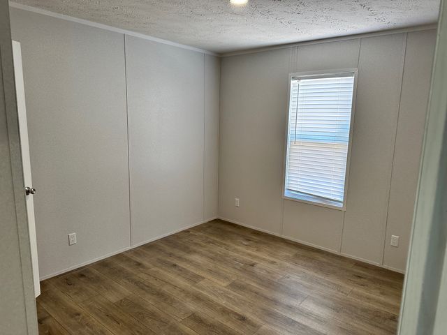 915 Arkansas River Drive, Granbury, TX 76048