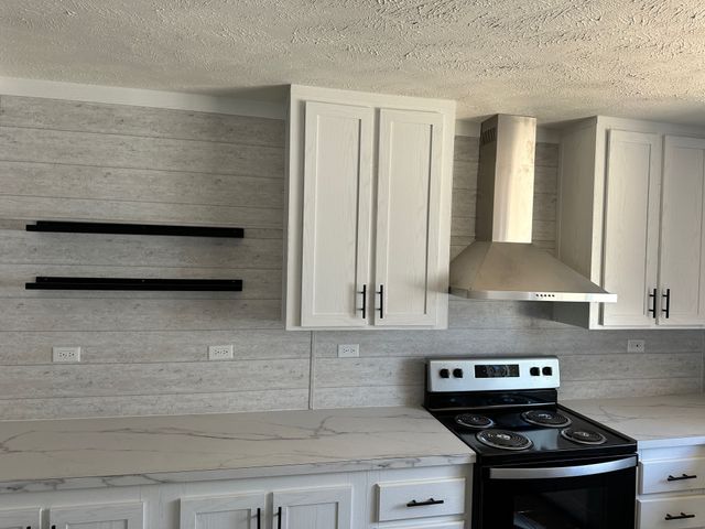 915 Arkansas River Drive, Granbury, TX 76048