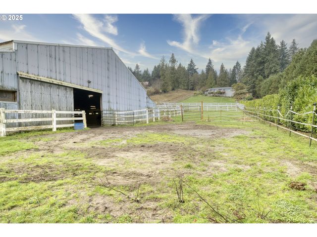 27001 Nw SAINT HELENS Rd, Scappoose, OR 97056