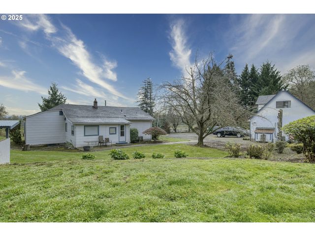27001 Nw SAINT HELENS Rd, Scappoose, OR 97056