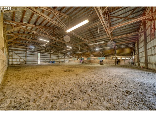 27001 Nw SAINT HELENS Rd, Scappoose, OR 97056