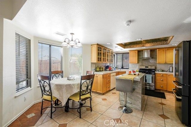 37913 53rd Street, Palmdale, CA 93552