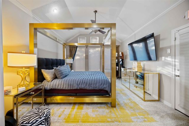 7602 Crystal Isle Lane, Humble, TX 77396