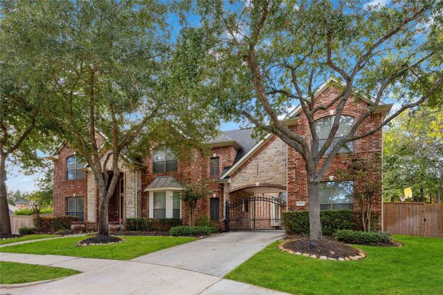 7602 Crystal Isle Lane, Humble, TX 77396