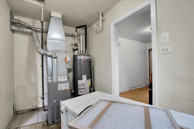 9302 S Rhodes Avenue, Chicago, IL 60619